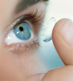 Teste de adaptação de lentes de contato