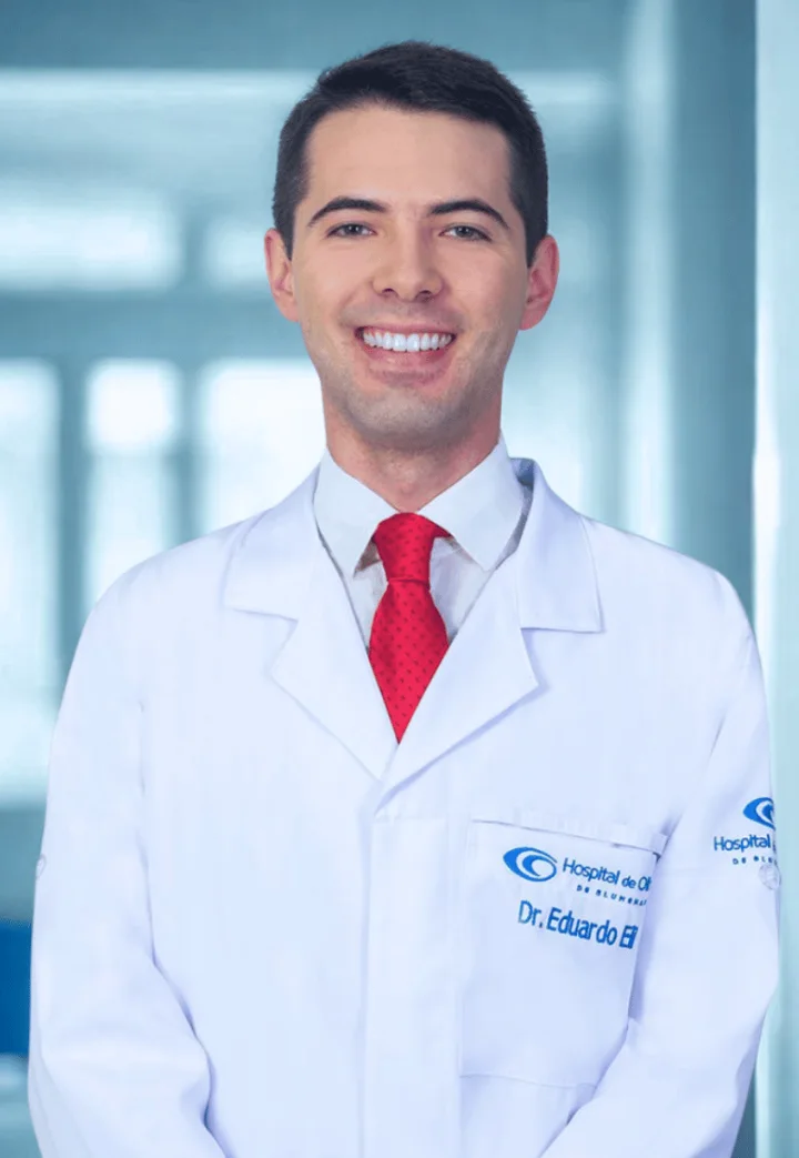 Dr. Eduardo da Silva Eli, oftalmologista do Hospital de Olhos de Blumenau