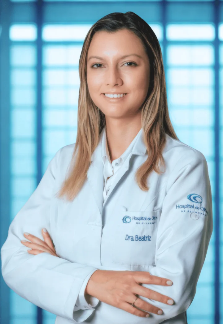 Dra. Beatriz Bandeira de Andrade, oftalmologista do Hospital de Olhos de Blumenau