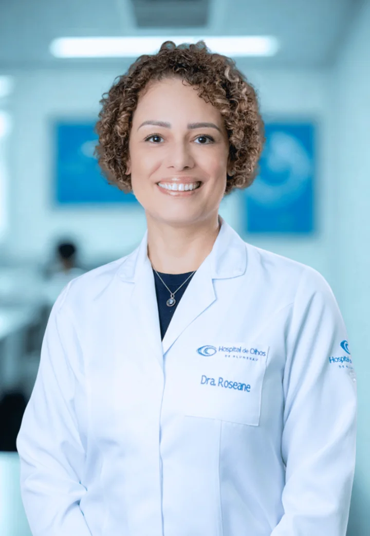 Dra. Roseane da Silva Pavan, oftalmologista do Hospital de Olhos de Blumenau